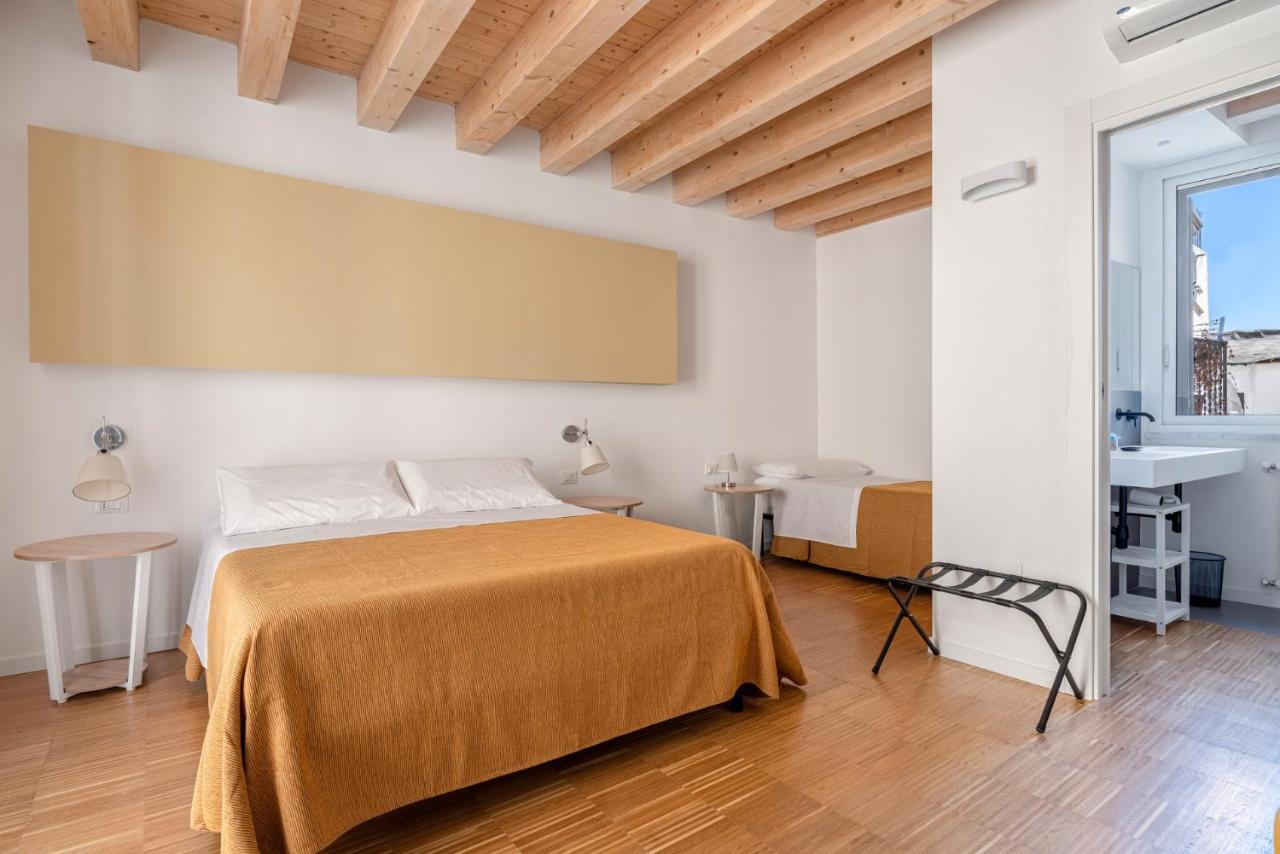 Bed and Breakfast Le Stanze Di Triyah à Palerme Extérieur photo
